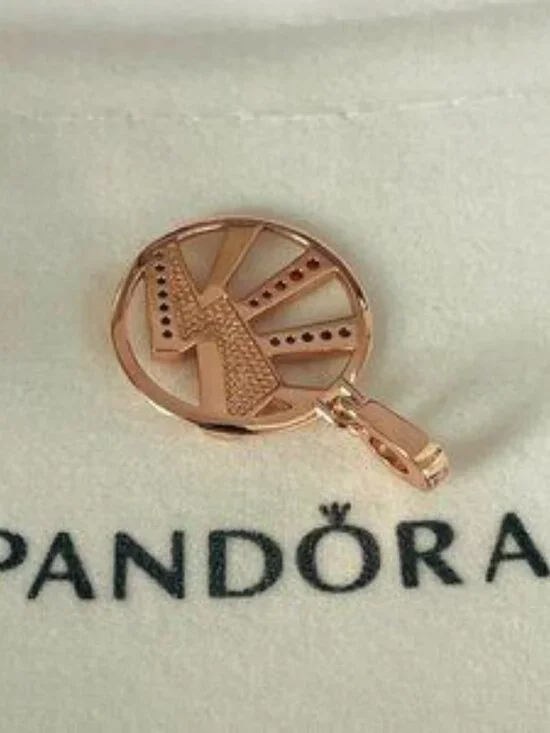Pandora ME Light Me Up Medallion Dangle Charm Pendant Rose Gold-Plated - Picture 3 of 4